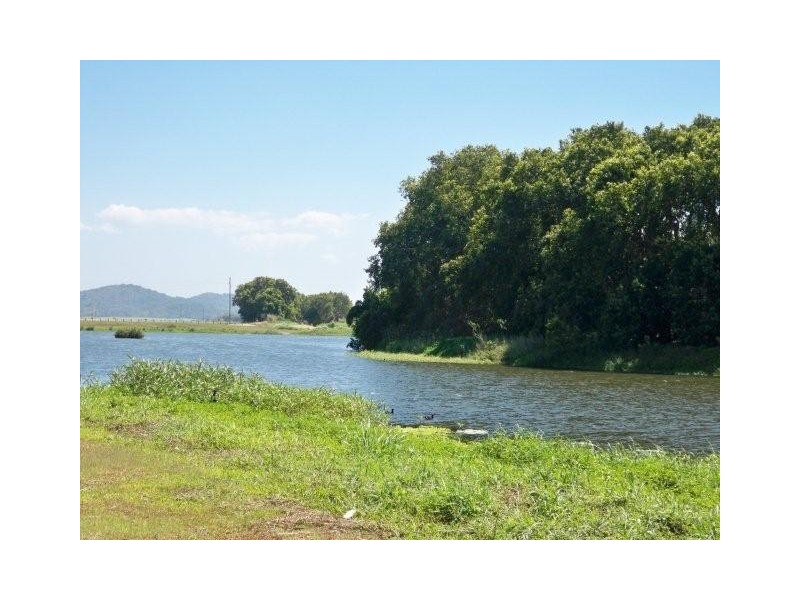 3/4 Whistlers Way, Mount Pleasant QLD 4740