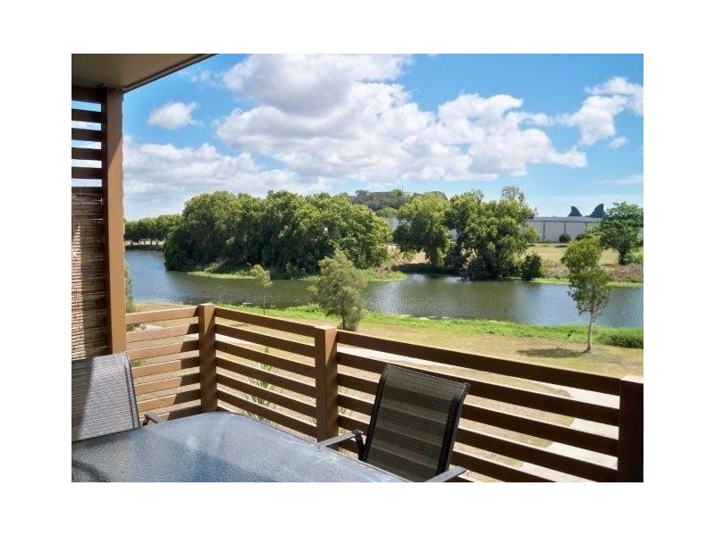 3/4 Whistlers Way, Mount Pleasant QLD 4740