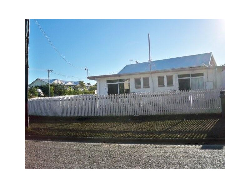 2/39 Keswick  Ave, Slade Point QLD 4740