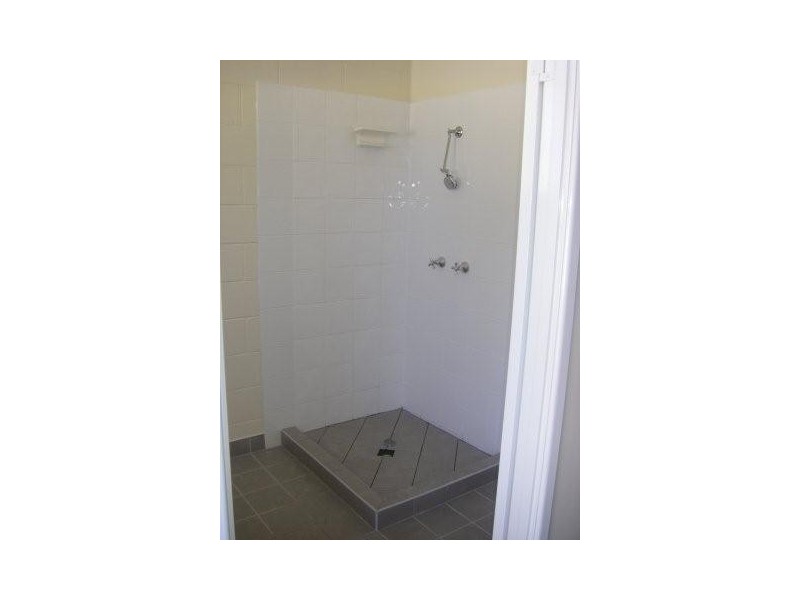 2/39 Keswick  Ave, Slade Point QLD 4740