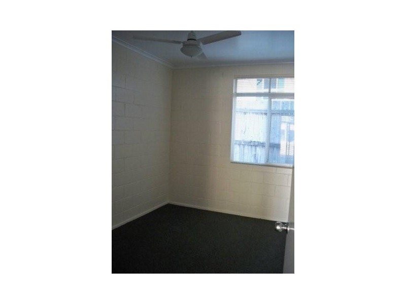 2/39 Keswick  Ave, Slade Point QLD 4740