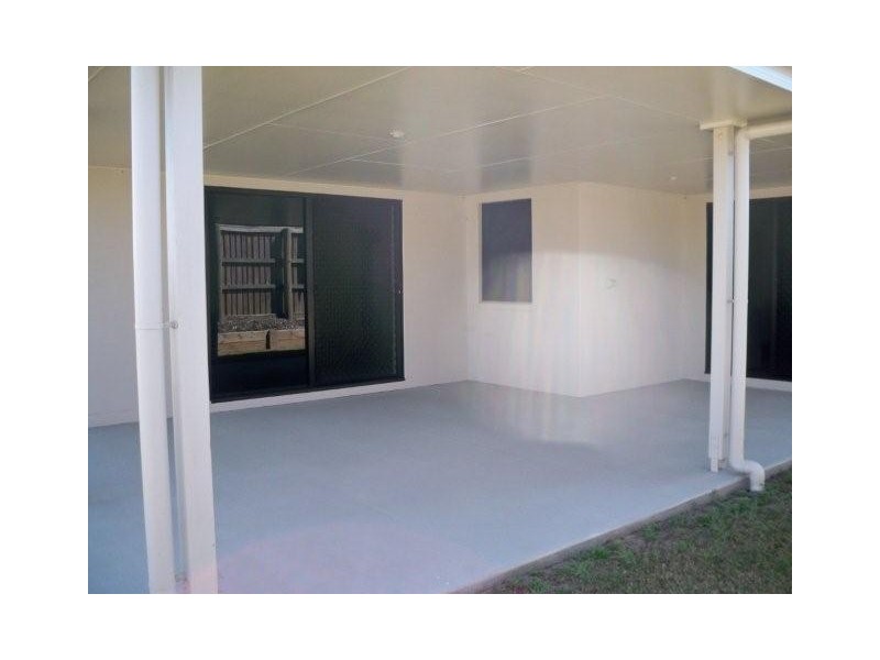 28 Woden Cres, Ooralea QLD 4740