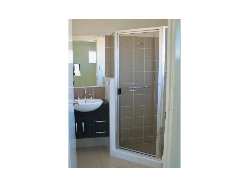 28 Woden Cres, Ooralea QLD 4740