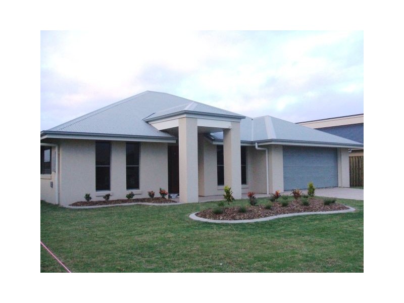 5 Narrabeen Street, Blacks Beach QLD 4740