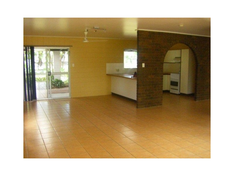 15 Burwood Close, Andergrove QLD 4740