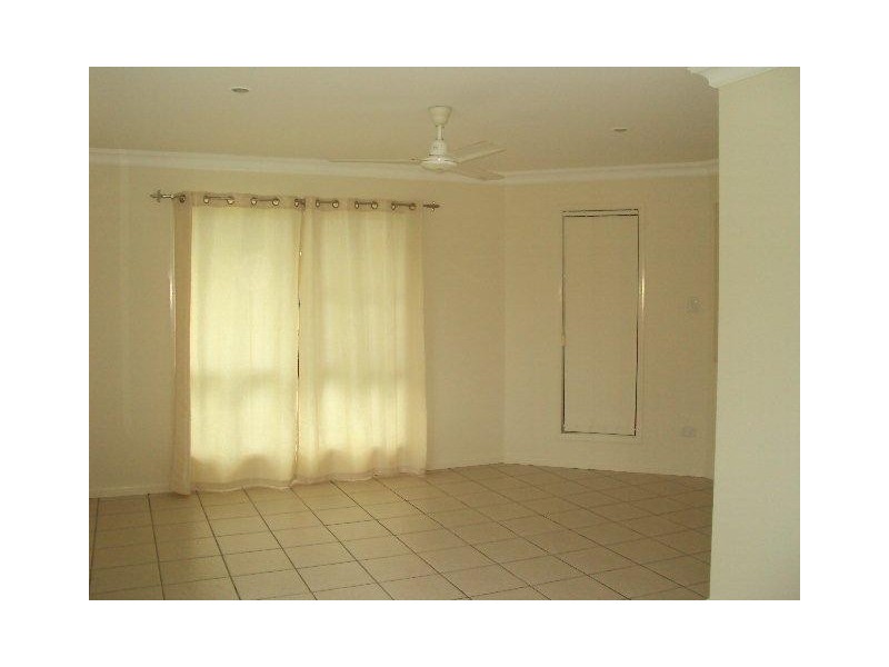 19 Wheeler Dve, Glenella QLD 4740