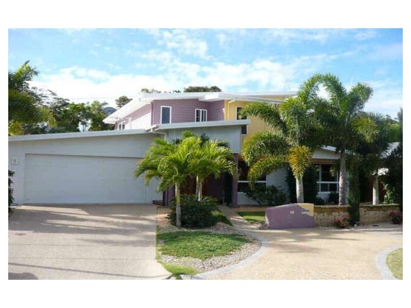 18 Seaspray Cl, Shoal Point QLD 4750