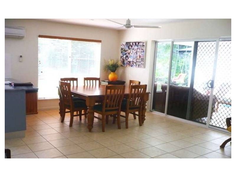 18 Seaspray Cl, Shoal Point QLD 4750