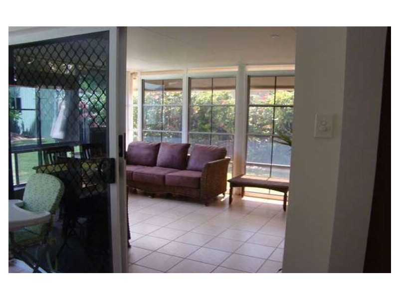 18 Seaspray Cl, Shoal Point QLD 4750
