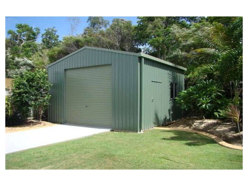 18 Seaspray Cl, Shoal Point QLD 4750
