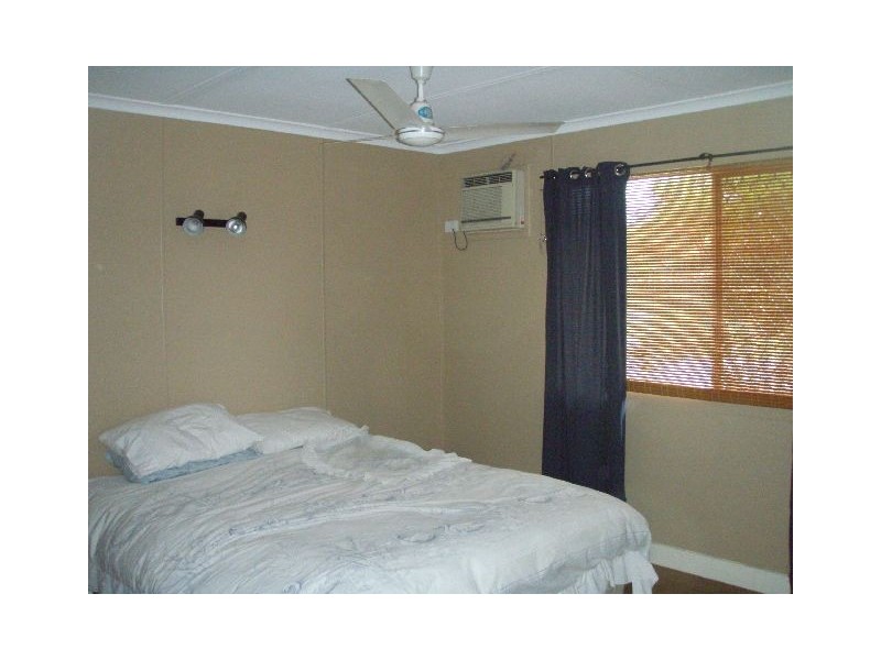 15 Barrier Street, Mackay QLD 4740
