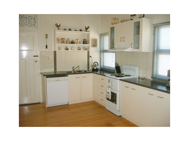 353 Shakespeare Street, Mackay QLD 4740