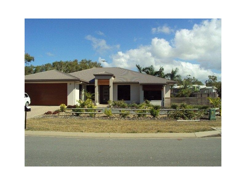 42 Corella Way, Blacks Beach QLD 4740