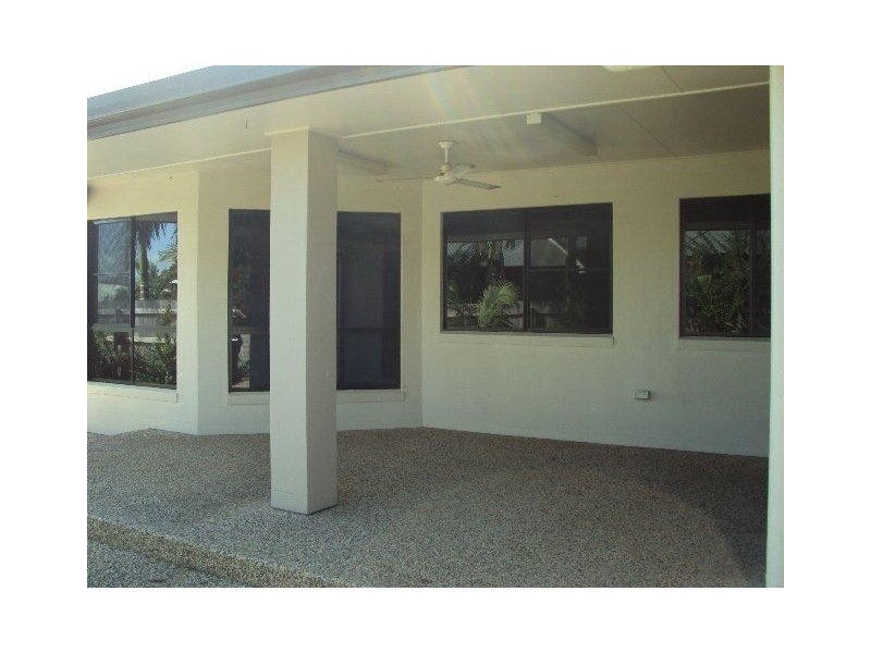 42 Corella Way, Blacks Beach QLD 4740