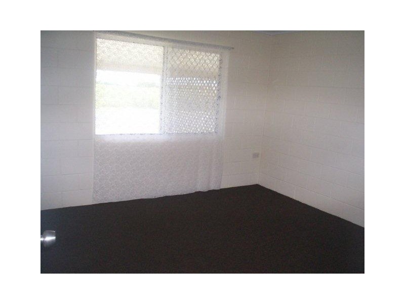 2/1 Cutler Dve, Beaconsfield QLD 4740