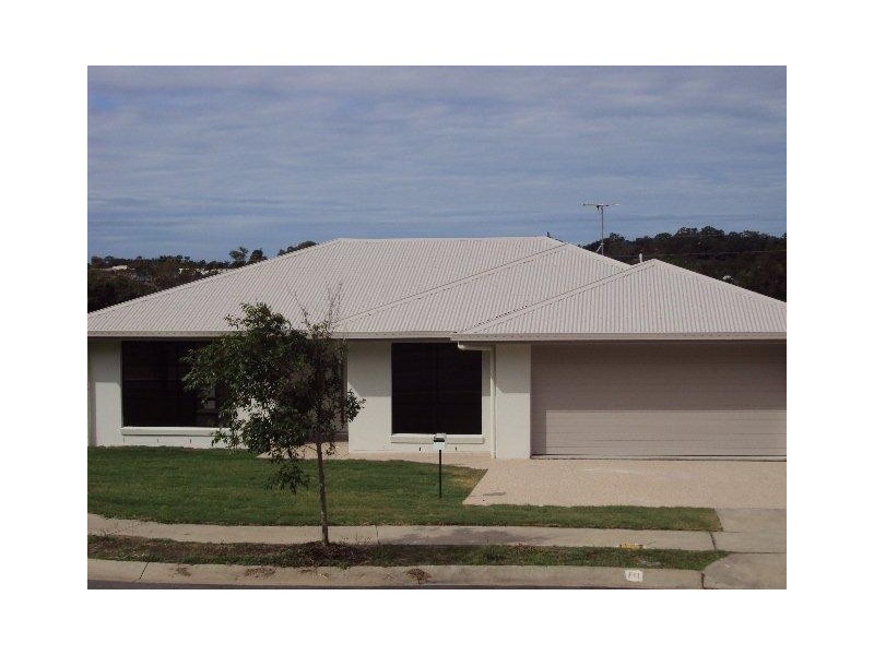 52 Cinnamon Dve, Glenella QLD 4740