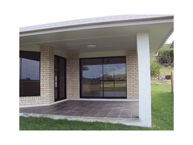 52 Cinnamon Dve, Glenella QLD 4740