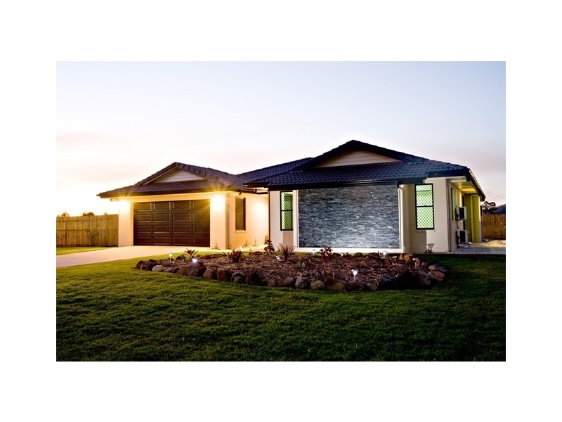 34 Elizabeth St, Mirani QLD 4754