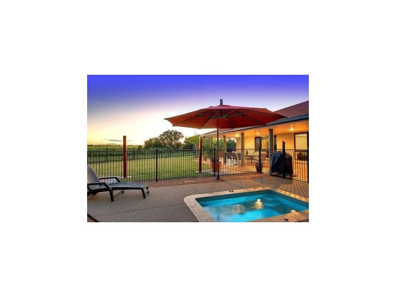 19 Francey Drive, Glenella QLD 4740