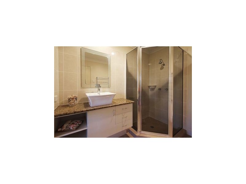 19 Francey Drive, Glenella QLD 4740