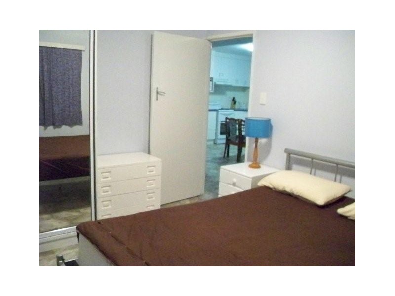 1/8  Carey Street, Hay Point QLD 4740