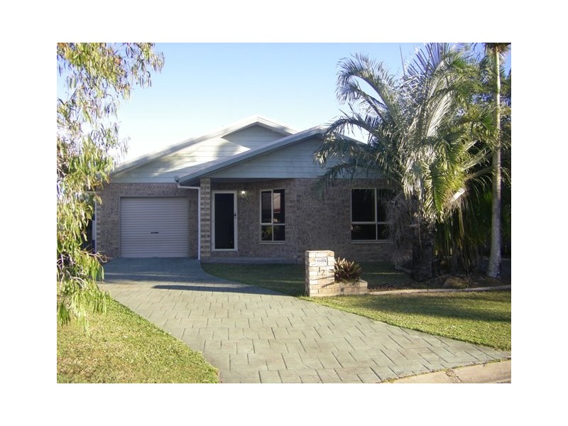 12 Edinburgh Place, Beaconsfield QLD 4740