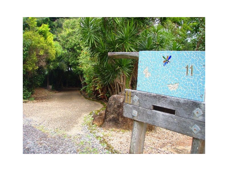 11 Ian Wood Drive, Dolphin Heads QLD 4740