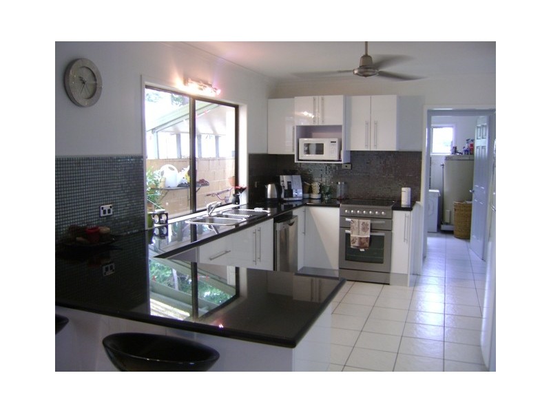 29 McCready Street, Rural View QLD 4740