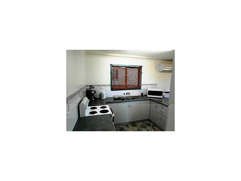 2 Tay Street, South Mackay QLD 4740