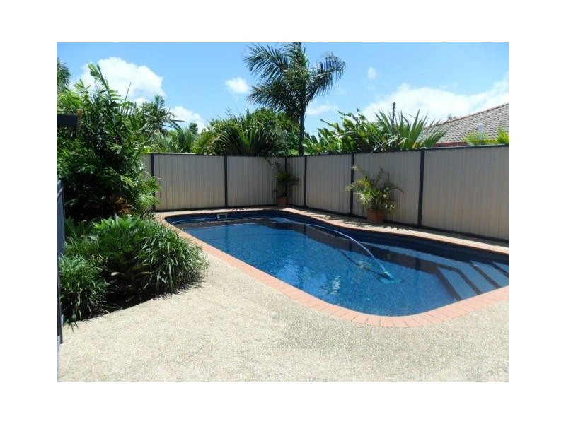 10 Flors Avenue, Mount Pleasant QLD 4740