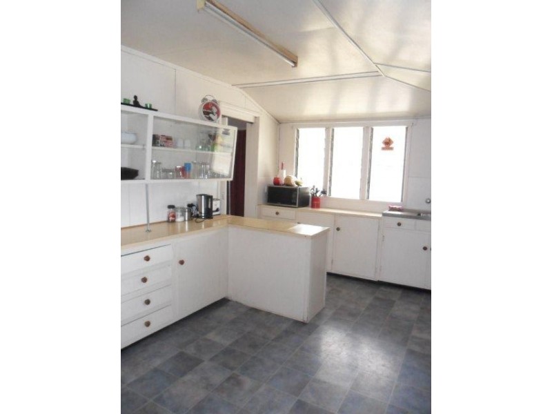 947 Mirani Eton Road, Mirani QLD 4754