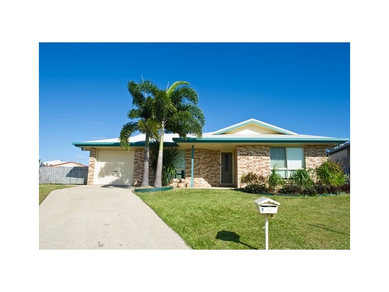 7 Fantome Court, Eimeo QLD 4740