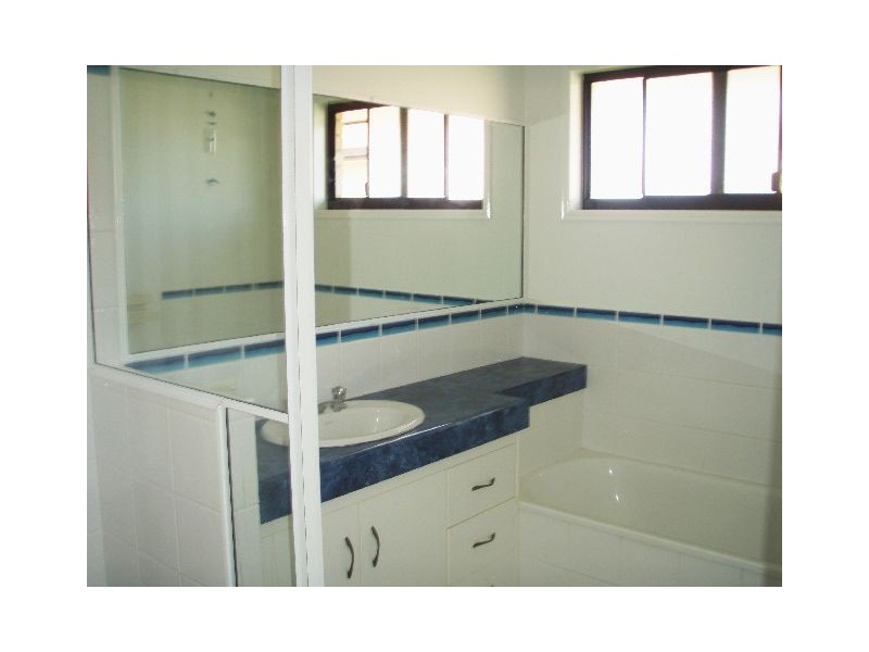 11 Wilcox Street, Eimeo QLD 4740