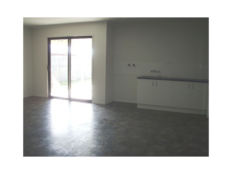 11 Wilcox Street, Eimeo QLD 4740