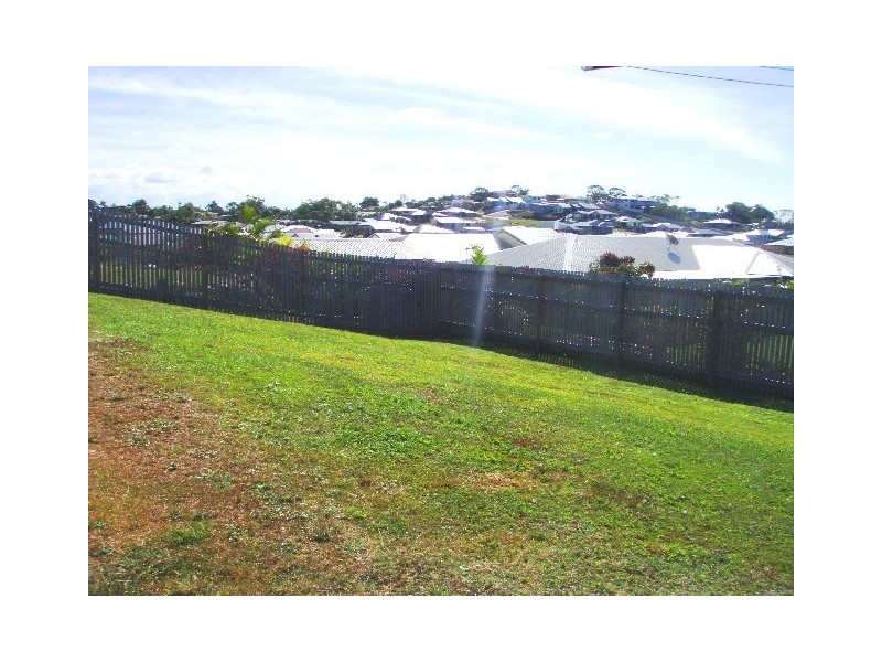 11 Wilcox Street, Eimeo QLD 4740