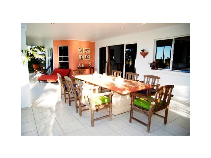 37 Beach Road, Dolphin Heads QLD 4740