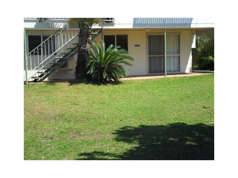 2/61 Webberley St, West Mackay QLD 4740