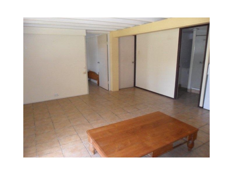 2/61 Webberley St, West Mackay QLD 4740