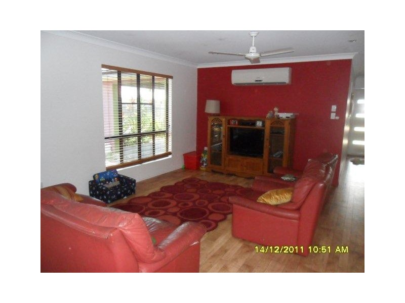 5 Sunseeker Crt, Blacks Beach QLD 4740