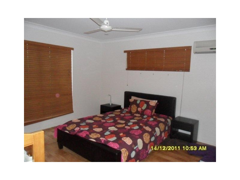 5 Sunseeker Crt, Blacks Beach QLD 4740