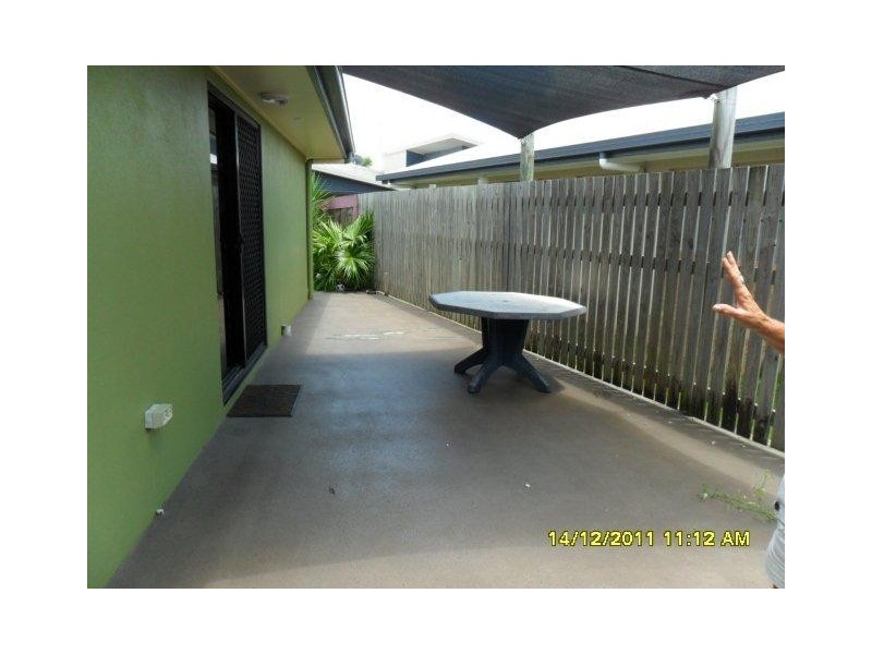 5 Sunseeker Crt, Blacks Beach QLD 4740