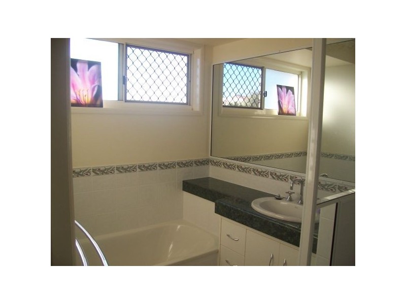 5 Spinks Court, Eimeo QLD 4740