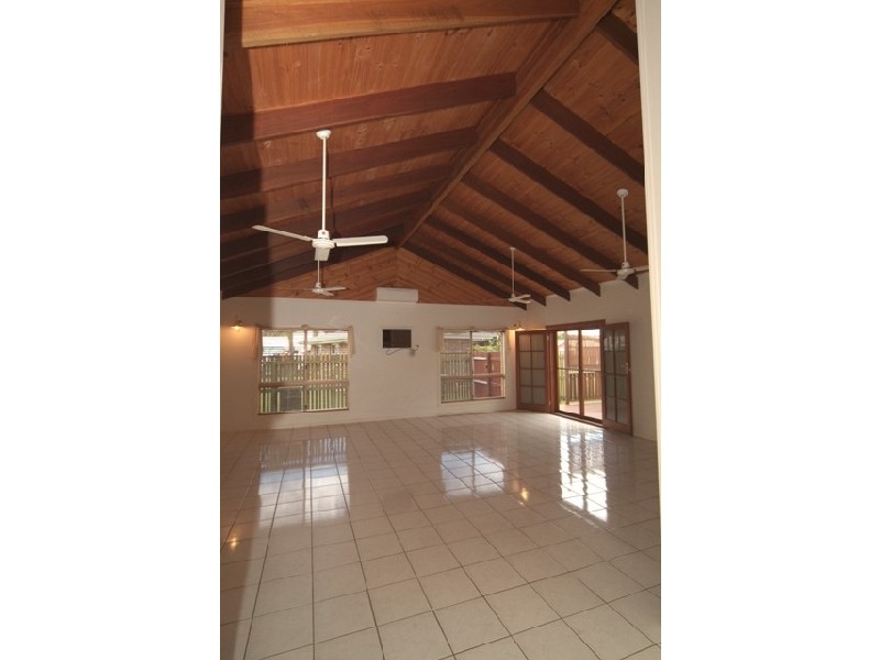 76 Gunsynd Street, Ooralea QLD 4740