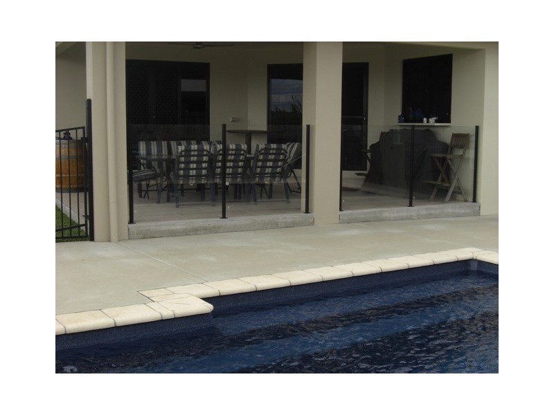 77 Gingham Street, Glenella QLD 4740
