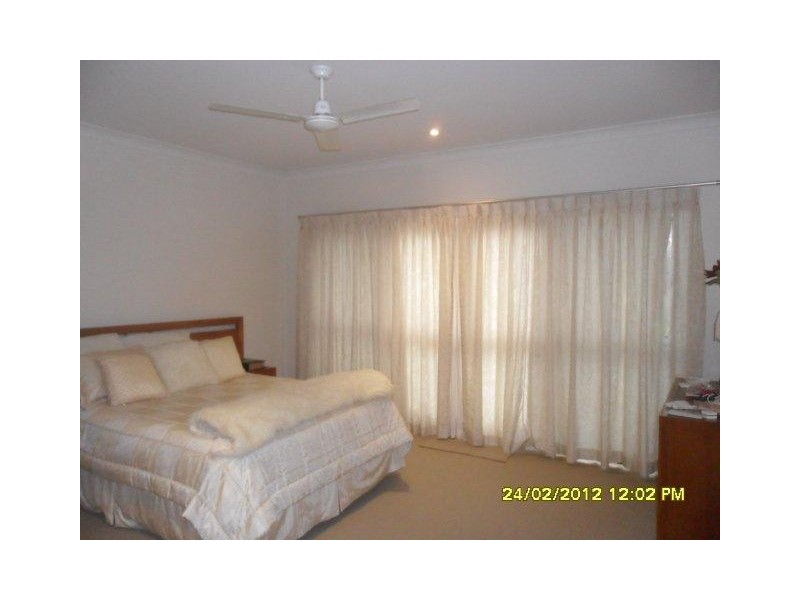 4 Wing Crescent, Mount Pleasant QLD 4740
