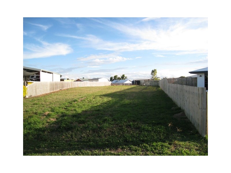 7 Michelle Court, Hay Point QLD 4740