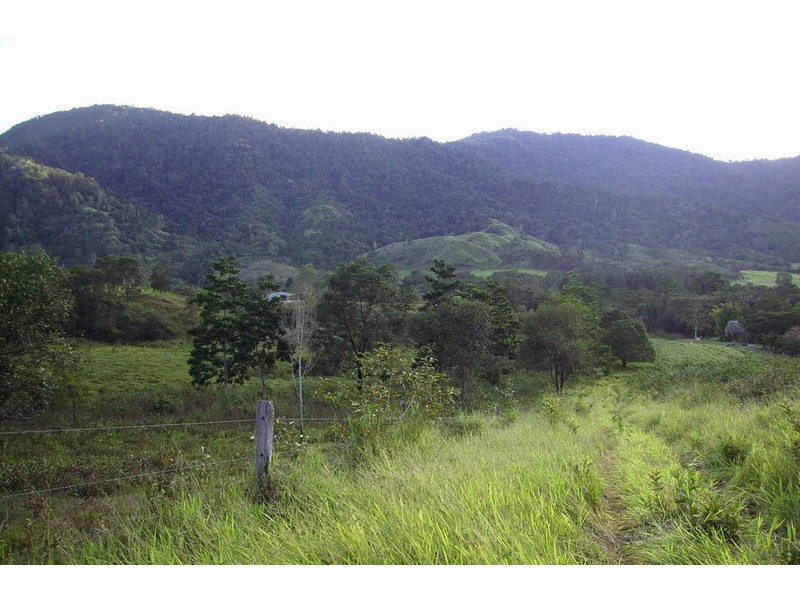 500 Gorge Road, Finch Hatton QLD 4756