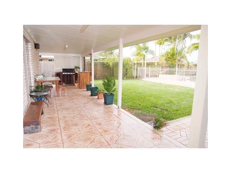 12 Caledonian Drive, Beaconsfield QLD 4740