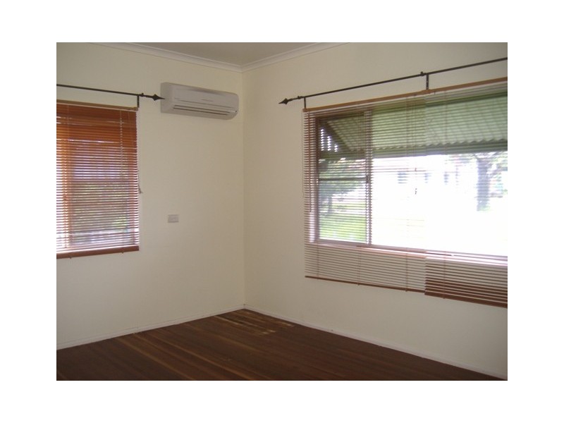 6 Barlow Street, Walkerston QLD 4751