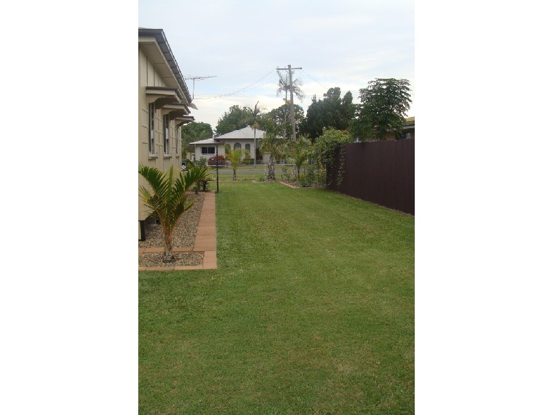 10 Duncan Street, West Mackay QLD 4740